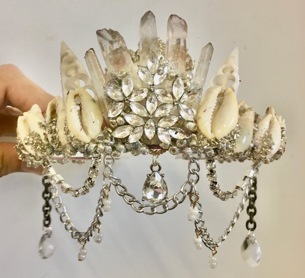 Shell & Crystal silver crown